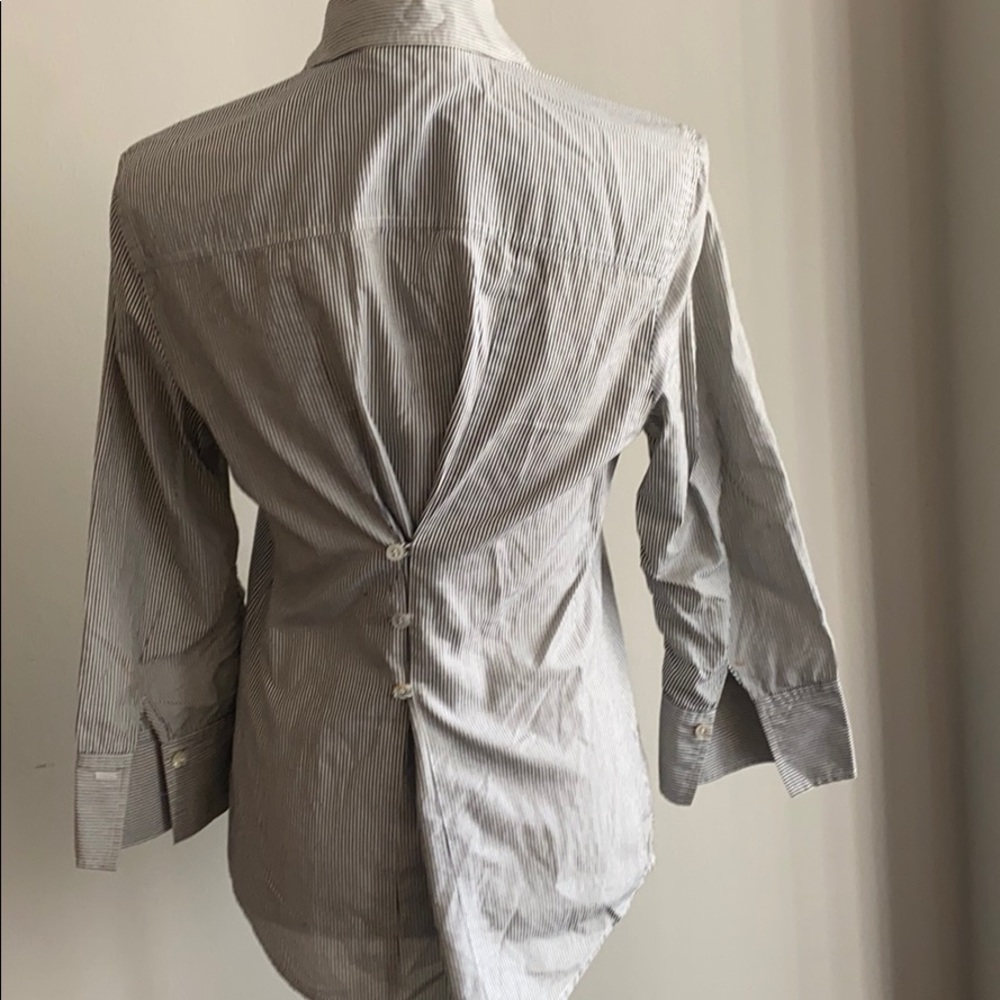 Elizabeth & James Button Down View 5